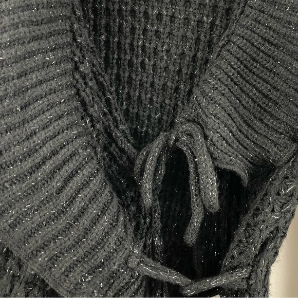 SAY WHAT? Vintage Y2K 2000 Black Crochet Knit Asymmetrical Hem Cardigan Sweater - Picture 9 of 14